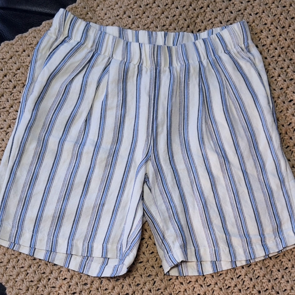 J.jill Women's Linen Flat Front Striped Shorts. Used